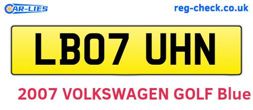 LB07UHN are the vehicle registration plates.