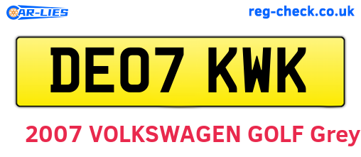 DE07KWK are the vehicle registration plates.