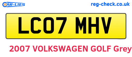 LC07MHV are the vehicle registration plates.