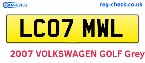 LC07MWL are the vehicle registration plates.