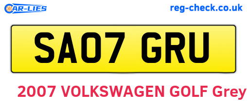 SA07GRU are the vehicle registration plates.