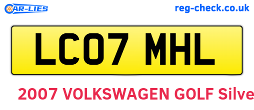 LC07MHL are the vehicle registration plates.