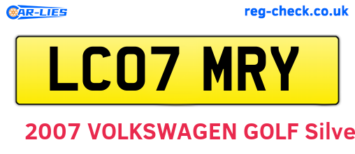 LC07MRY are the vehicle registration plates.