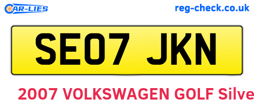 SE07JKN are the vehicle registration plates.