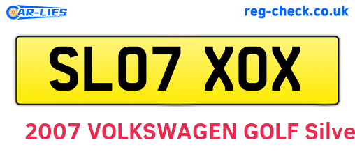 SL07XOX are the vehicle registration plates.