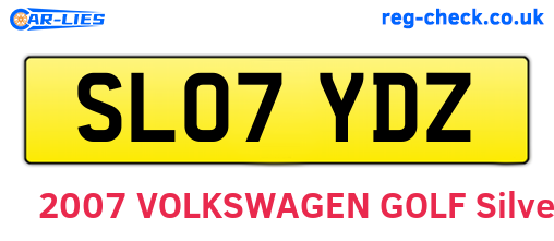 SL07YDZ are the vehicle registration plates.