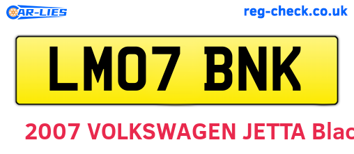 LM07BNK are the vehicle registration plates.