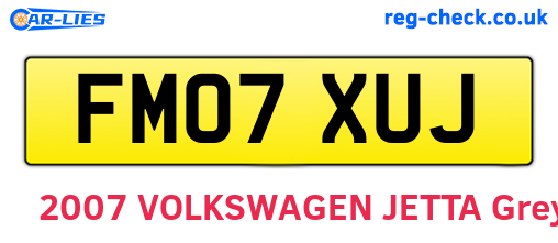 FM07XUJ are the vehicle registration plates.