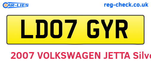 LD07GYR are the vehicle registration plates.