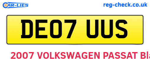 DE07UUS are the vehicle registration plates.
