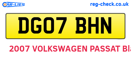 DG07BHN are the vehicle registration plates.