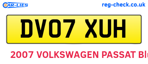 DV07XUH are the vehicle registration plates.