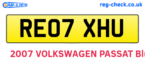 RE07XHU are the vehicle registration plates.