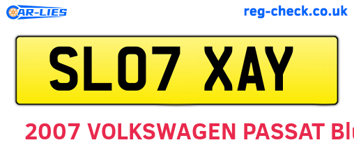 SL07XAY are the vehicle registration plates.