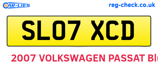 SL07XCD are the vehicle registration plates.