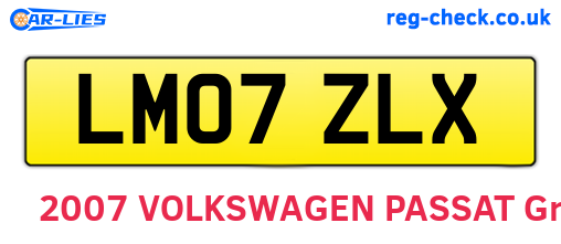 LM07ZLX are the vehicle registration plates.
