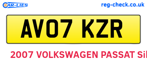 AV07KZR are the vehicle registration plates.
