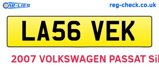 LA56VEK are the vehicle registration plates.