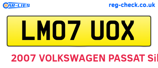 LM07UOX are the vehicle registration plates.