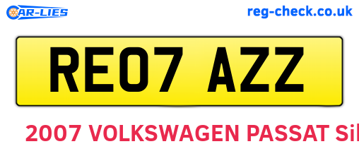 RE07AZZ are the vehicle registration plates.