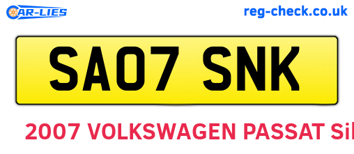 SA07SNK are the vehicle registration plates.