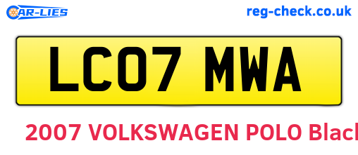 LC07MWA are the vehicle registration plates.