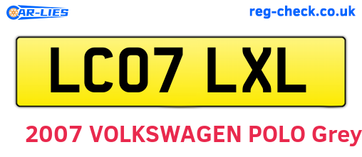 LC07LXL are the vehicle registration plates.