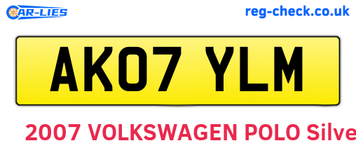 AK07YLM are the vehicle registration plates.