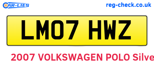 LM07HWZ are the vehicle registration plates.