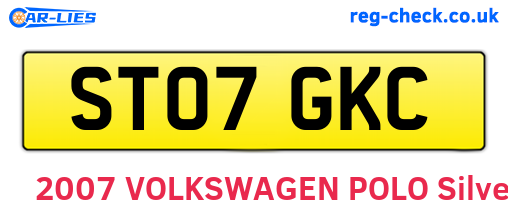 ST07GKC are the vehicle registration plates.