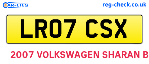 LR07CSX are the vehicle registration plates.