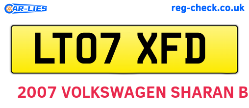 LT07XFD are the vehicle registration plates.