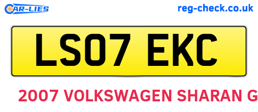 LS07EKC are the vehicle registration plates.