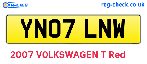 YN07LNW are the vehicle registration plates.