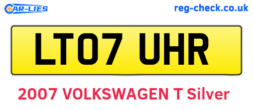 LT07UHR are the vehicle registration plates.