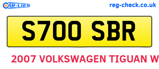 S700SBR are the vehicle registration plates.