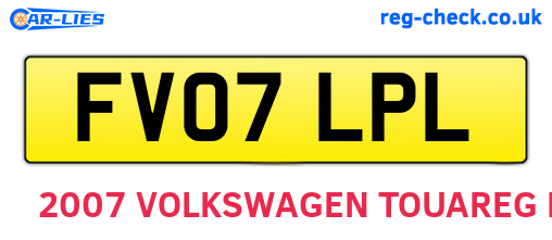 FV07LPL are the vehicle registration plates.