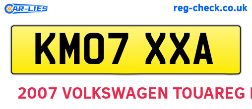 KM07XXA are the vehicle registration plates.