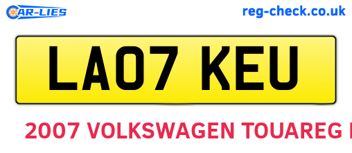 LA07KEU are the vehicle registration plates.