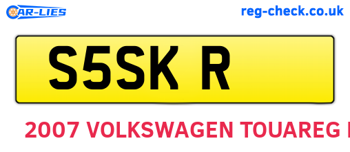 S5SKR are the vehicle registration plates.