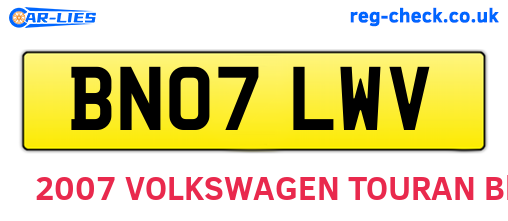 BN07LWV are the vehicle registration plates.