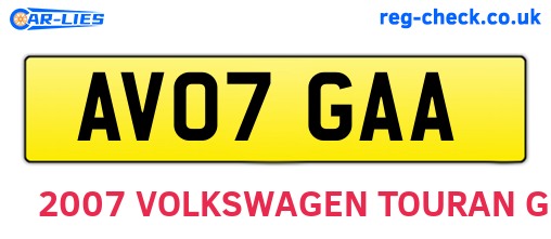 AV07GAA are the vehicle registration plates.