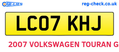 LC07KHJ are the vehicle registration plates.