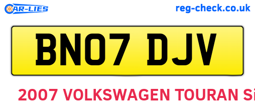 BN07DJV are the vehicle registration plates.