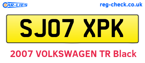 SJ07XPK are the vehicle registration plates.