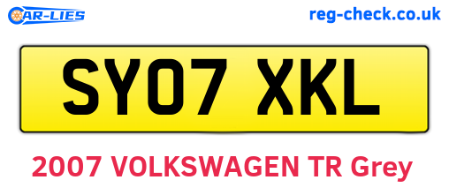 SY07XKL are the vehicle registration plates.