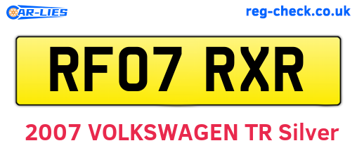 RF07RXR are the vehicle registration plates.
