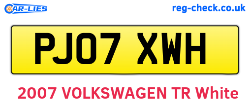 PJ07XWH are the vehicle registration plates.