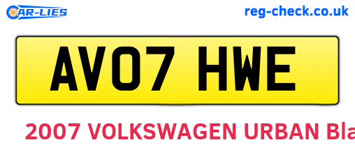AV07HWE are the vehicle registration plates.