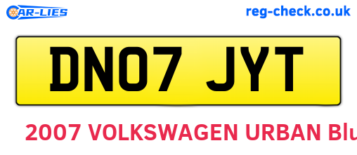 DN07JYT are the vehicle registration plates.